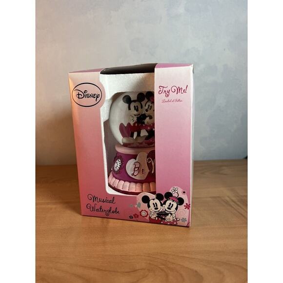 New MICKEY MOUSE & MINNIE MOUSE "BE MINE" MUSICAL WATERGLOBE FROM DISNEY CVS - Picture 1 of 7